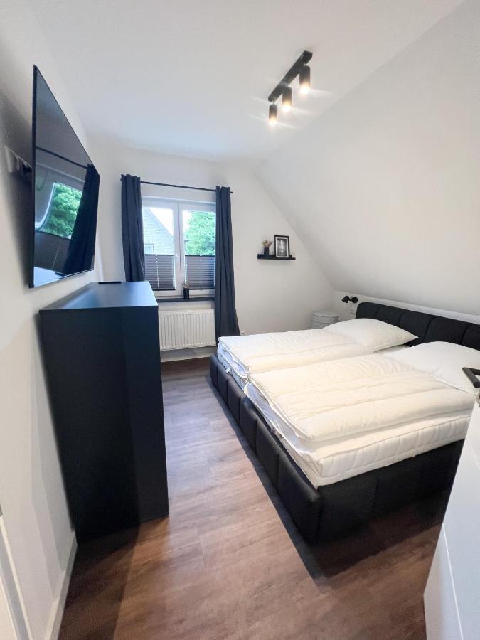 Dyke Apartment Busum